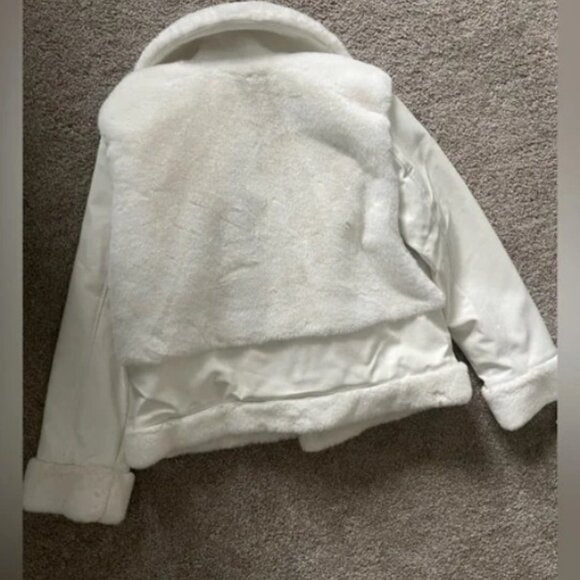 NWT Nine West -Leather and Fur Jacket - Picture 5 of 13